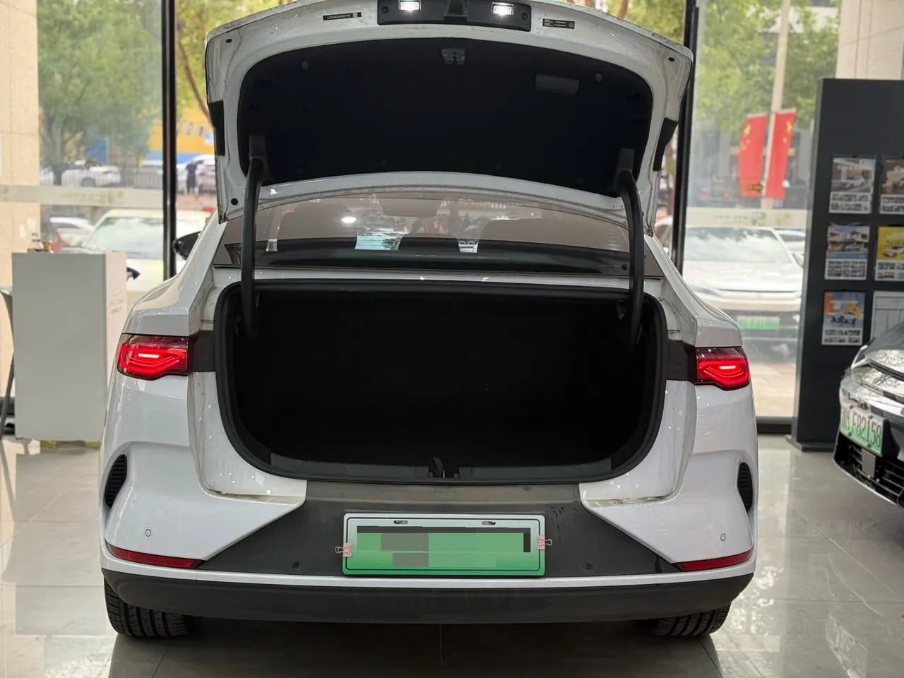 BYD 2025 Qin L EV 545KM cloud chariot type automatic gear 7
