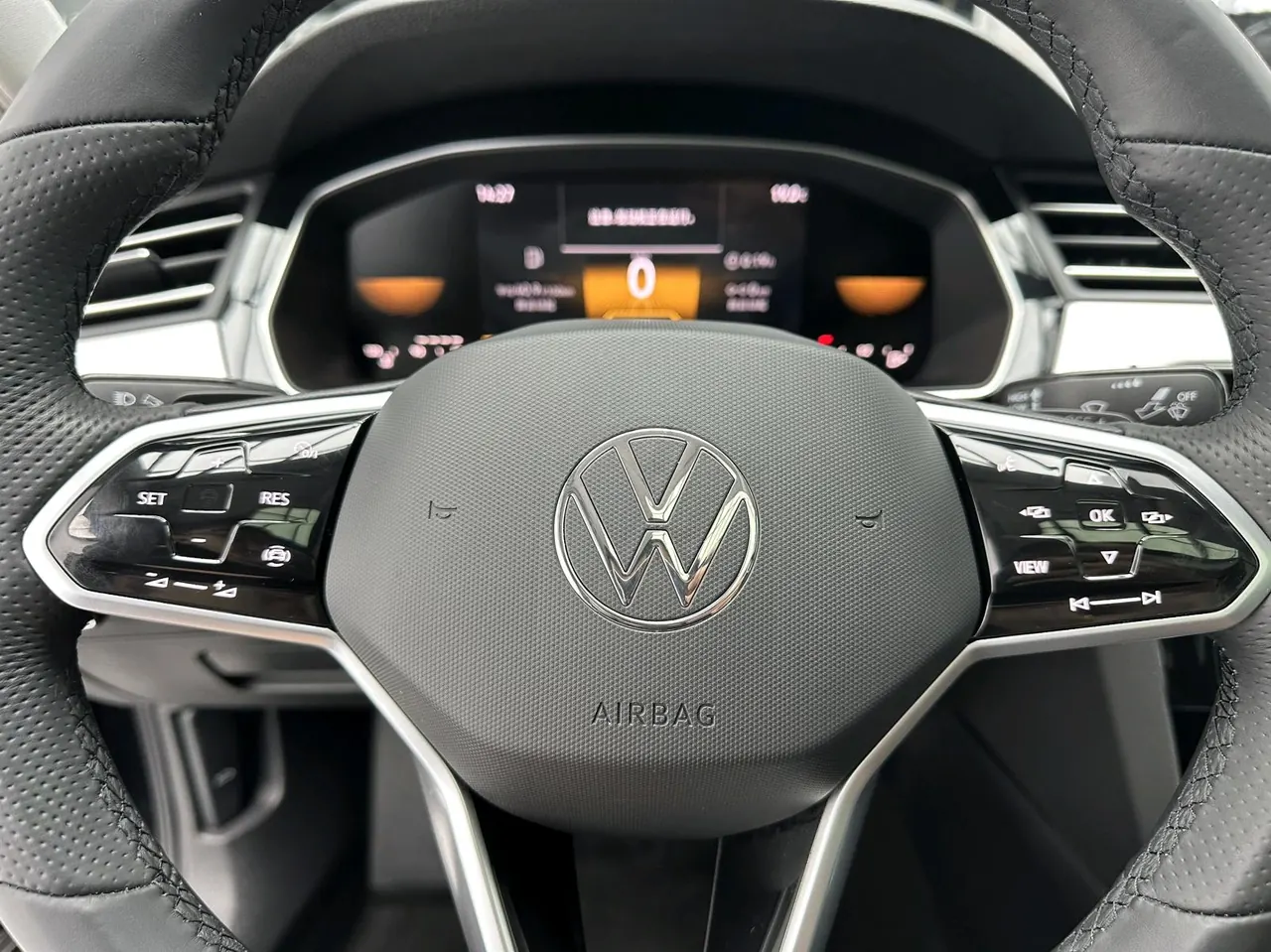 Volkswagen 2023 Magotan 1.4TSI 280TSI 2 million Commemorative Comfortable Automatic Gear 12