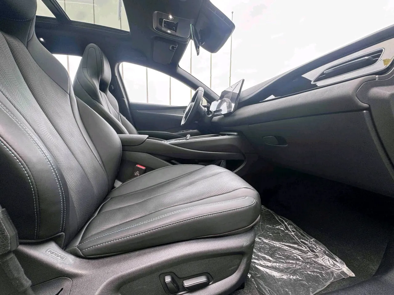 BYD 2025 seals 06 DM-i 1.5 stepless smart driving version 120KM exclusive automatic gear 2
