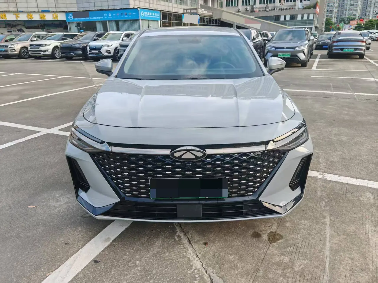 Chery 2025 Fengyun A8 1.5 70km Standard Automatic Gear 2