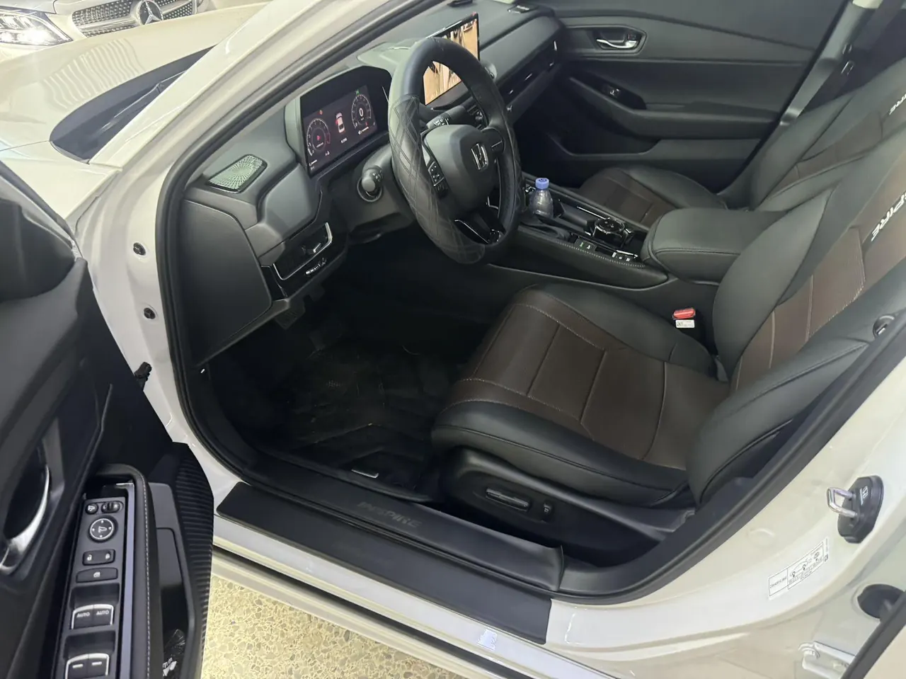 Honda 2025 INSPIRE (Yingshi Pai) 1.5T Stepless 260TURBO Elegant Automatic Gear 2