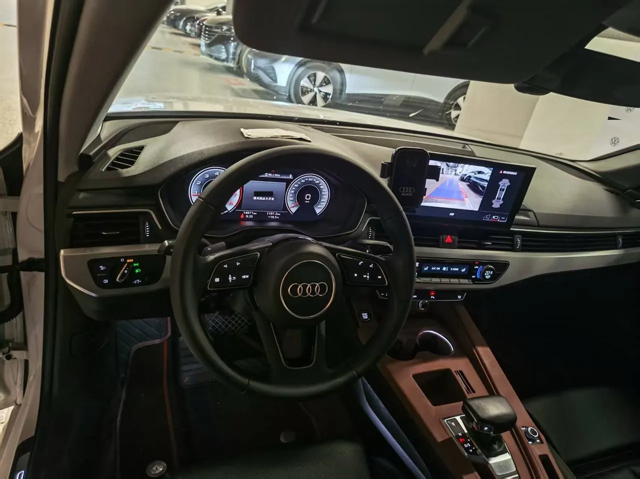 Audi 2024 A4L 2.0TFSI 40TFSI Fashion Dynamic Automatic 2