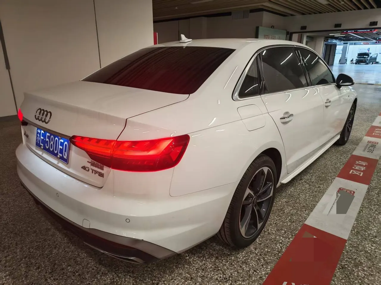 Audi 2024 A4L 2.0TFSI 40TFSI Fashion Dynamic Automatic 4
