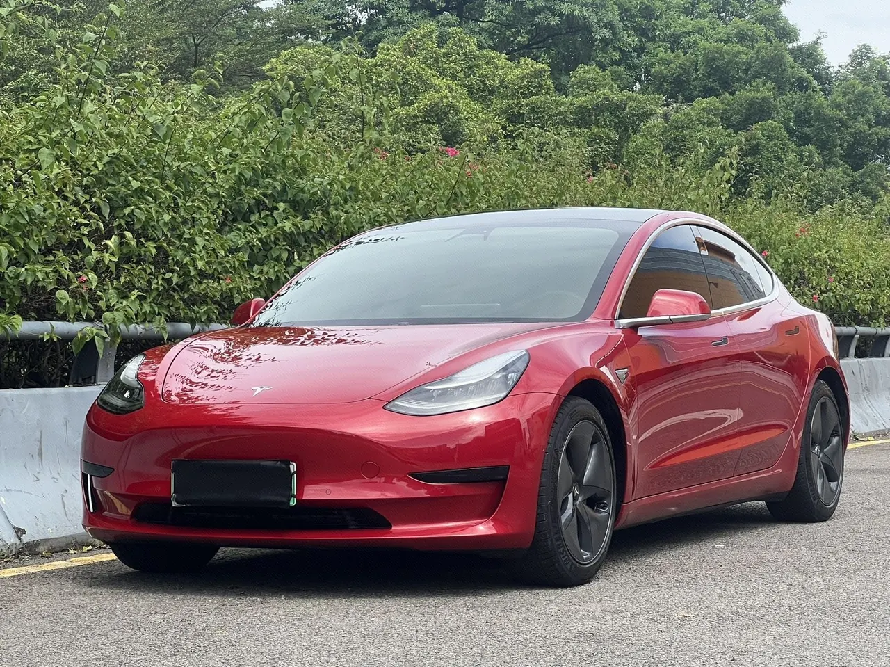 打开图片灯箱:Tesla 2020 Model 3 Standard Endurance Rear Drive Upgraded Automatic Gear