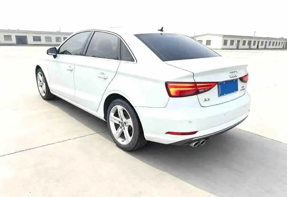 Audi 2020 A3 Limousine 1.4TFSI 35TFSI aggressive (modified) automatic gear 2