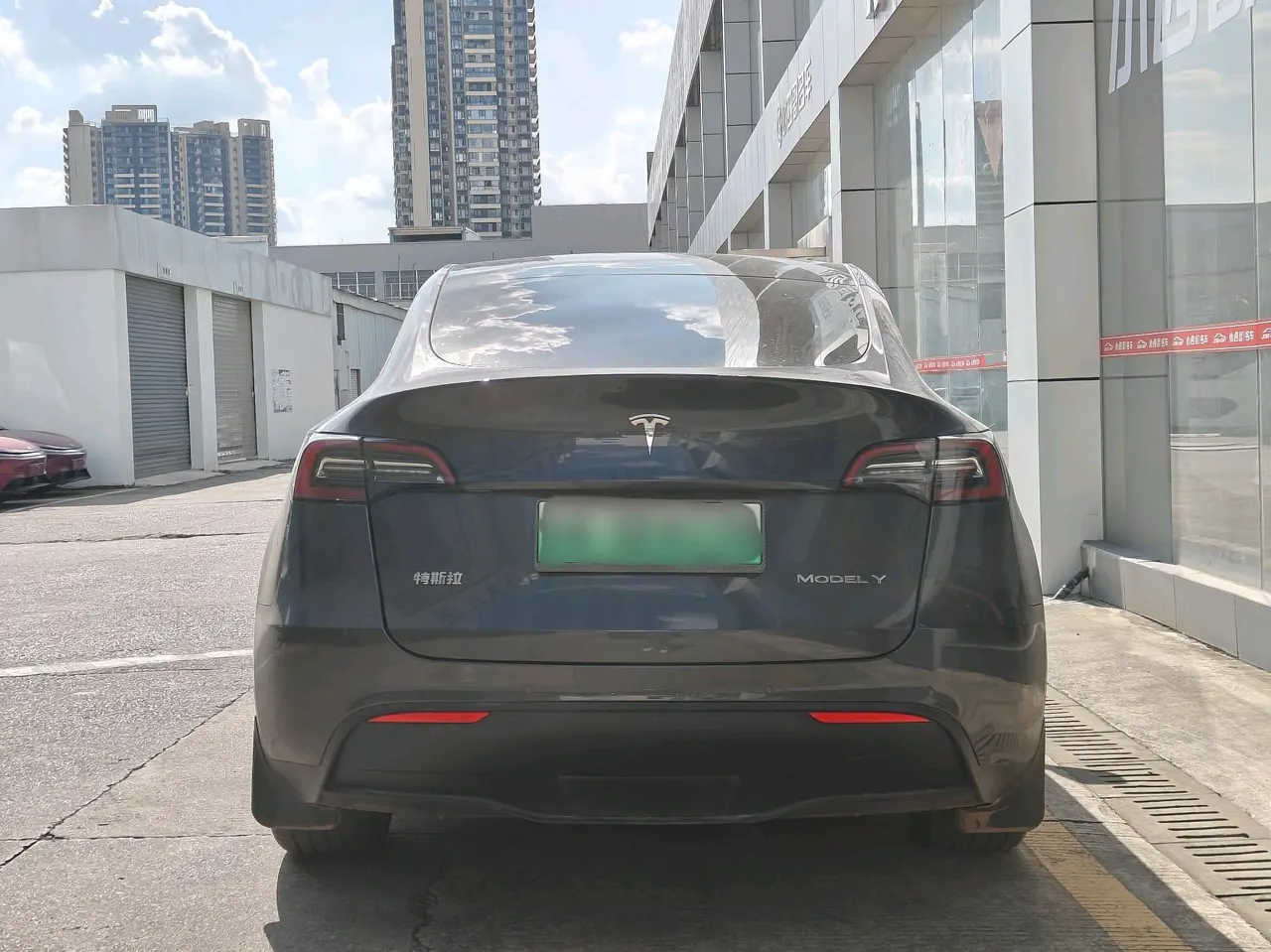 Tesla 2021 Model Y long endurance all-wheel drive version automatic transmission 3