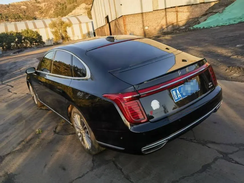 HongQi 2020 H9 48V 2.0T Zhilian Flag Edition Automatic Gear 3