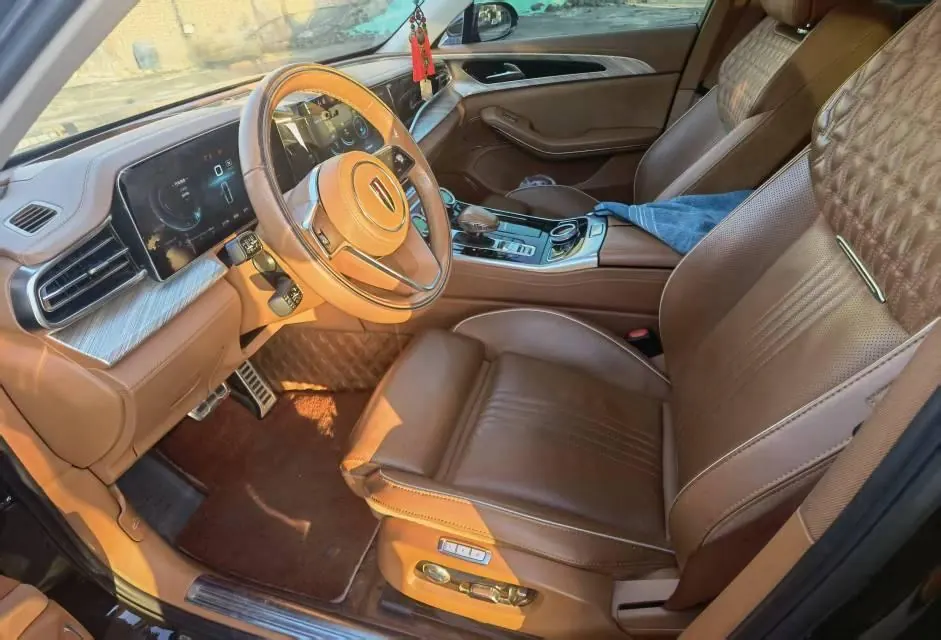 HongQi 2020 H9 48V 2.0T Zhilian Flag Edition Automatic Gear 4