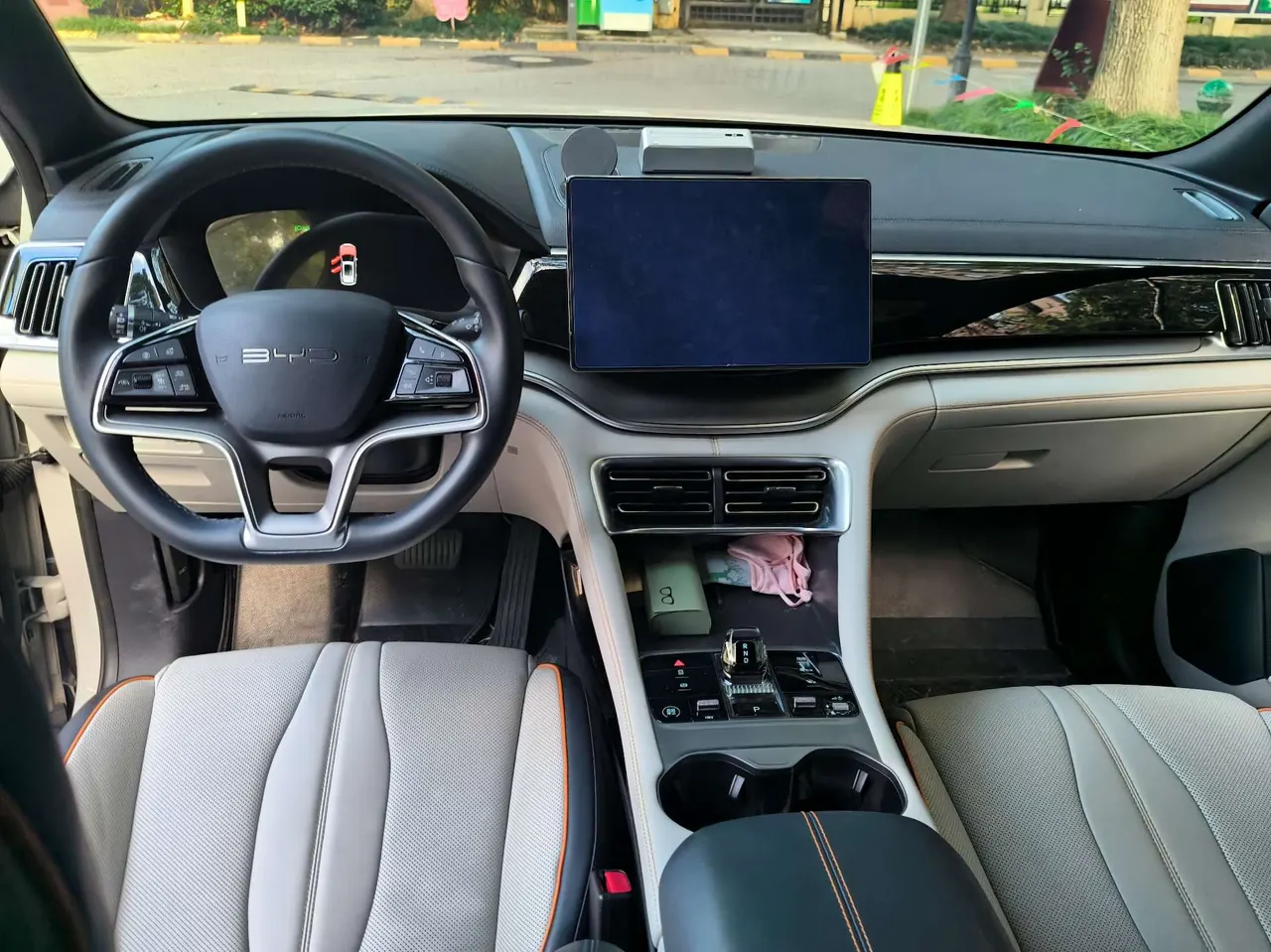 BYD 2023 Song PLUS DM-i 1.5 Stepless Champion Edition 110KM Flagship PLUS Automatic Gear 8