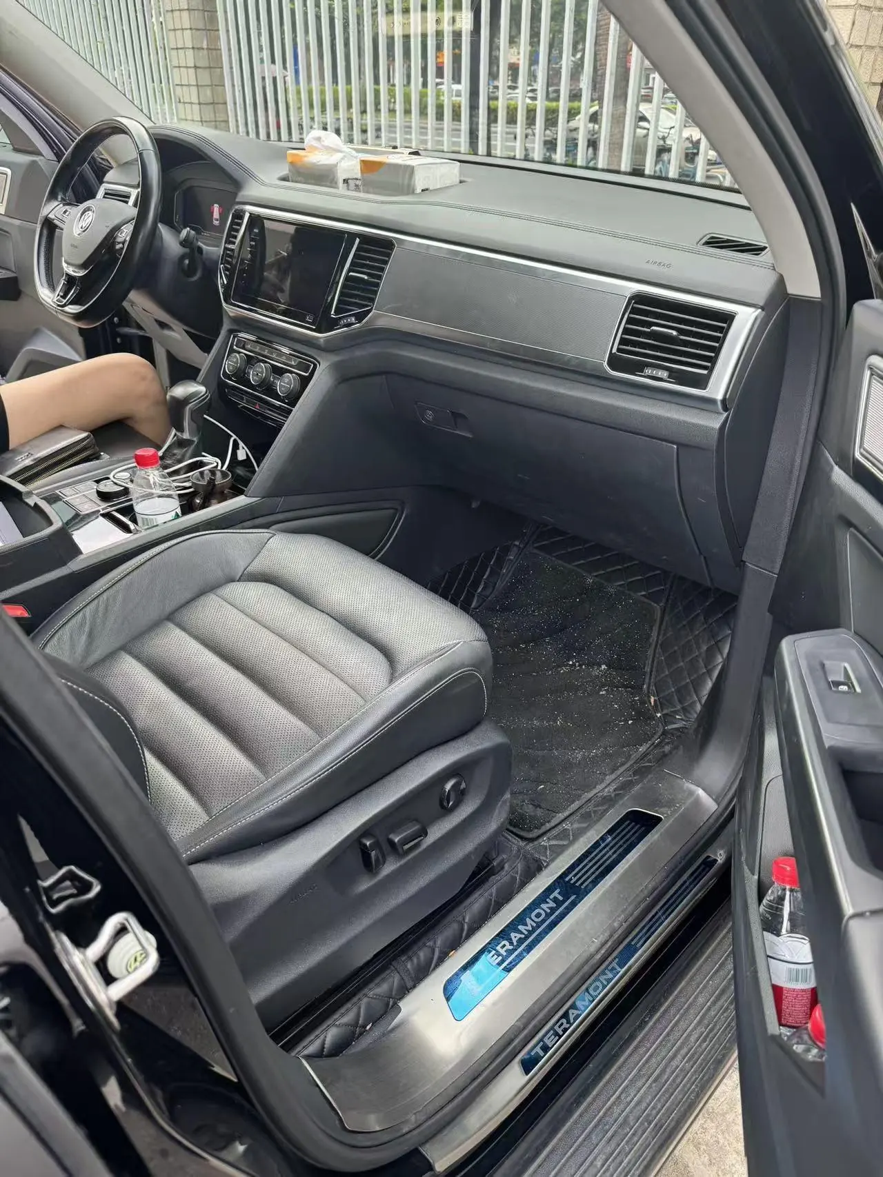 Volkswagen 2020 Tuang 2.0TSI 380TSI Four-wheel Drive Deluxe Edition Automatic Gear 2