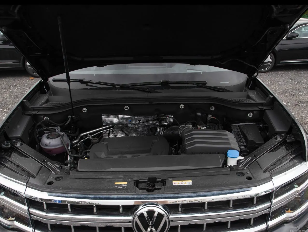 Volkswagen 2024 Tuang 2.0TSI 380TSI 4WD Respect Deluxe Automatic Transmission 9