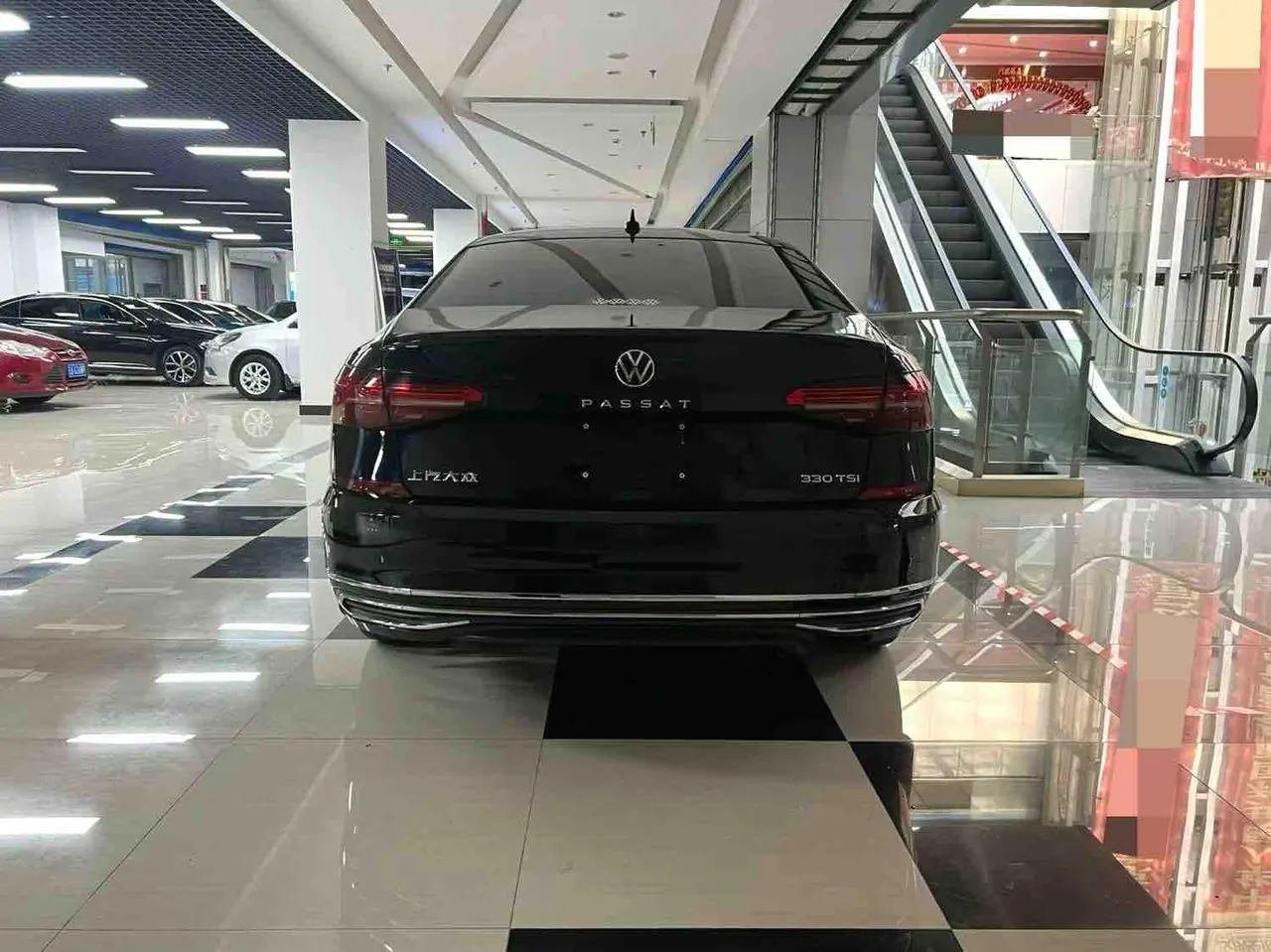 Volkswagen 2020 Passat 2.0TSI 330TSI Elite Edition Automatic 5