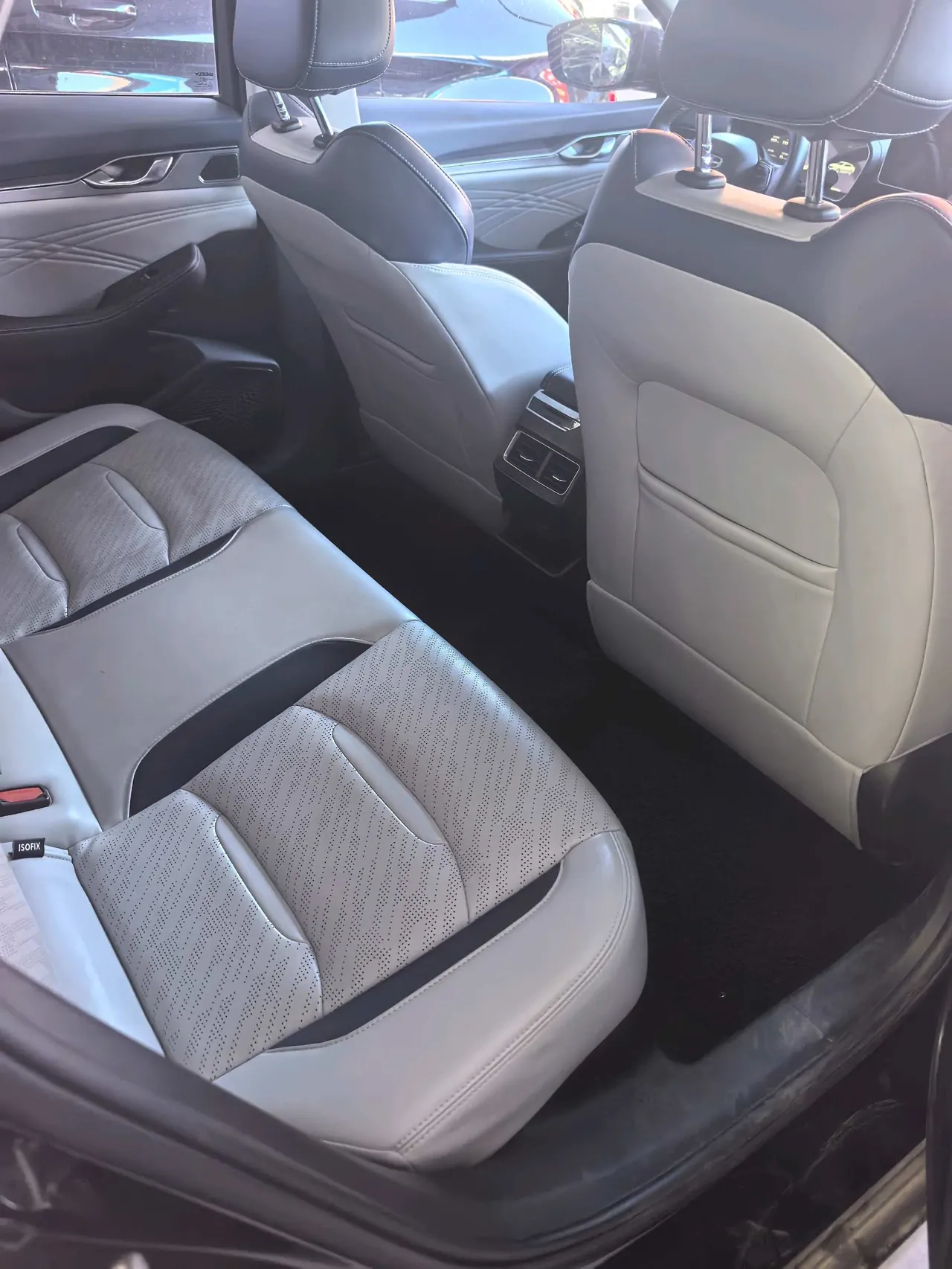 Geely 2020 xingrui 2.0T distinguished automatic gear 8