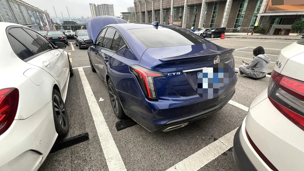 Cadillac 2023 CT5 2.0T 28T honorable automatic gear 2