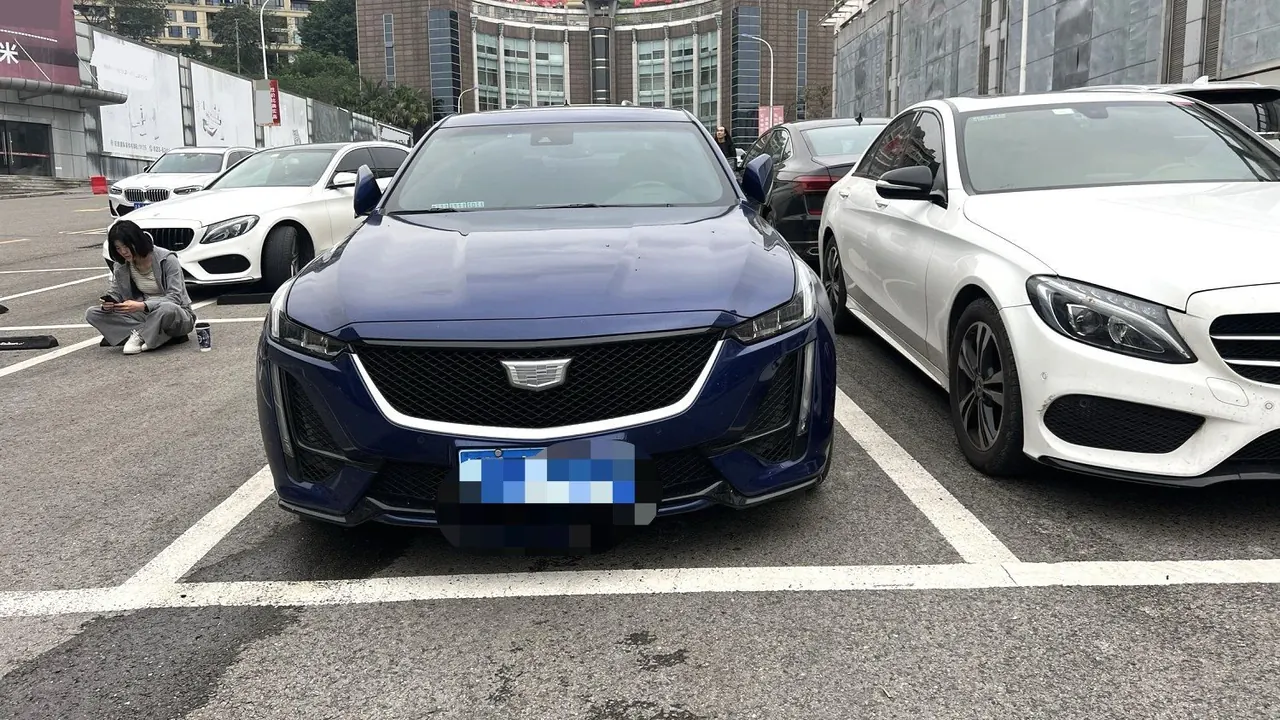 Cadillac 2023 CT5 2.0T 28T honorable automatic gear 4