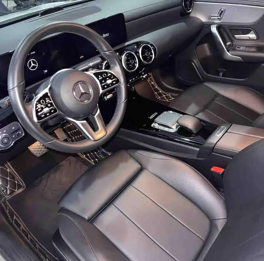 Mercedes Benz Class A 2023 A 180 L 1.3T automatic gear 3