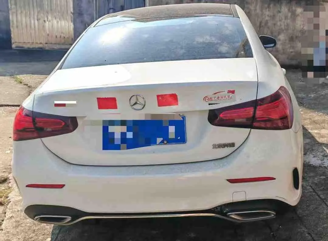 Mercedes Benz Class A 2023 A 180 L 1.3T automatic gear 4