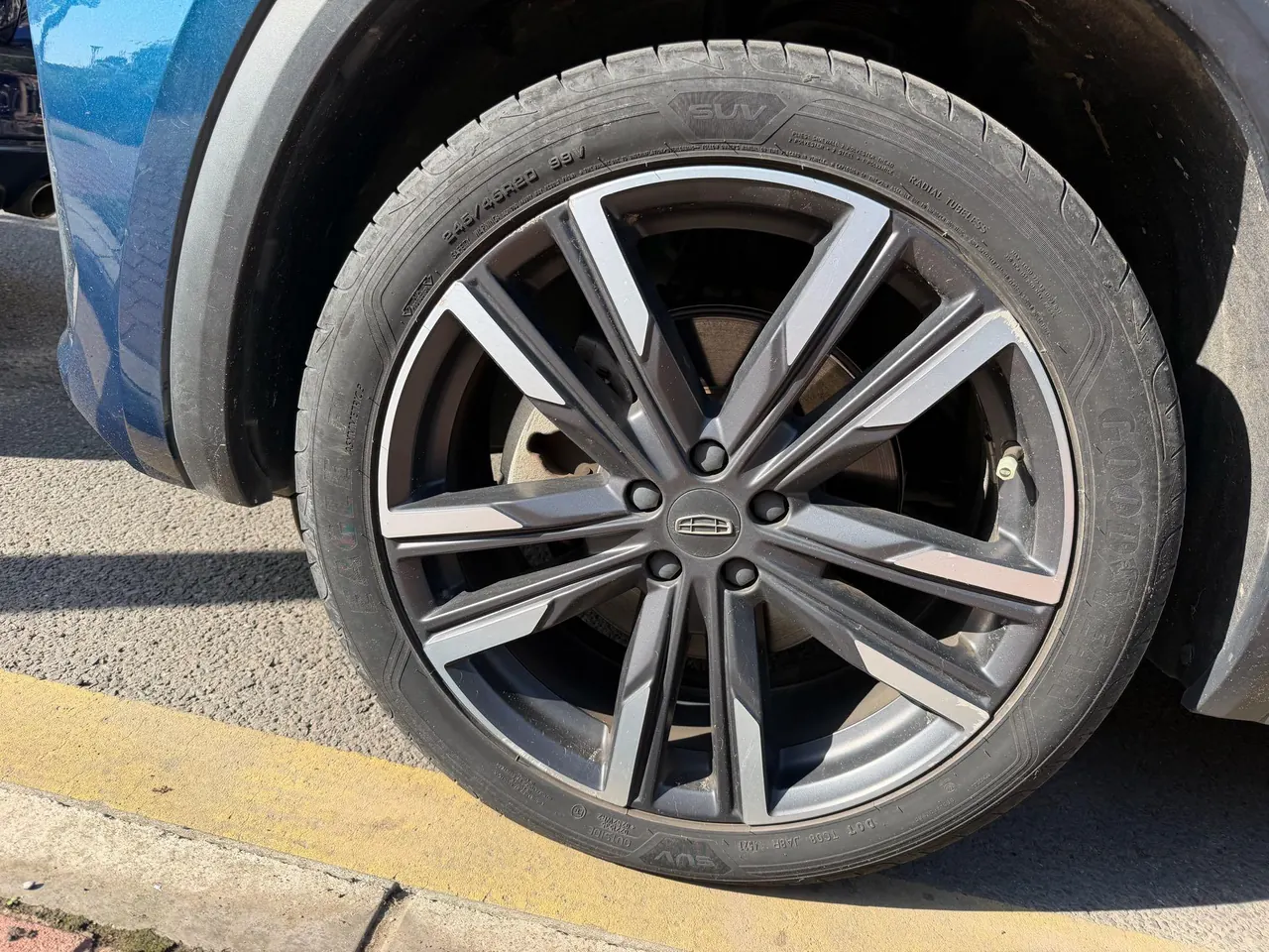 Geely 2021 XingyueL (Monjaro) 2.0TD EVO two-wheel drive distinguished automatic transmission 5