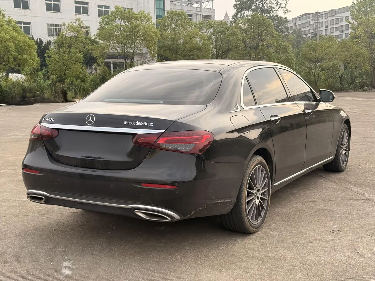 Mercedes Benz E Class 2023 E 260 L 2.0T Automatic 12