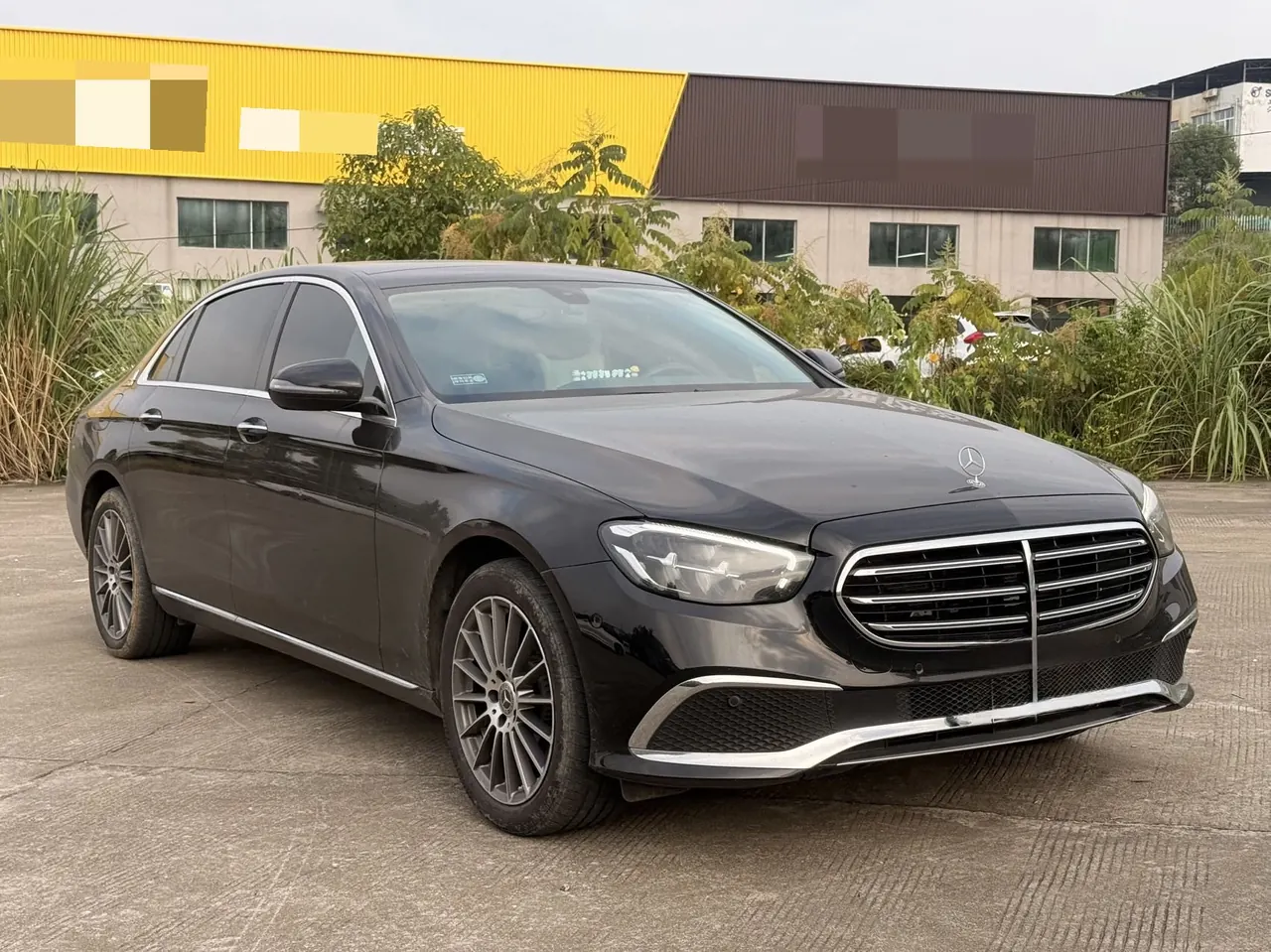 Mercedes Benz E Class 2023 E 260 L 2.0T Automatic 3
