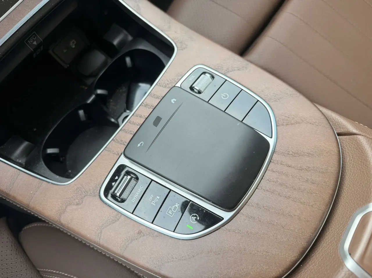 Mercedes Benz E Class 2023 E 260 L 2.0T Automatic 8
