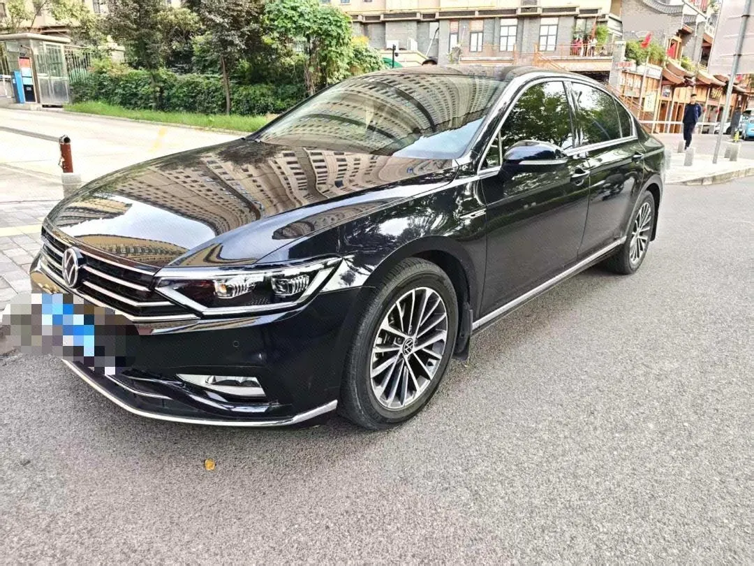 Open image lightbox: Volkswagen 2020 Magotan 2.0TSI 330TSI luxury automatic transmission