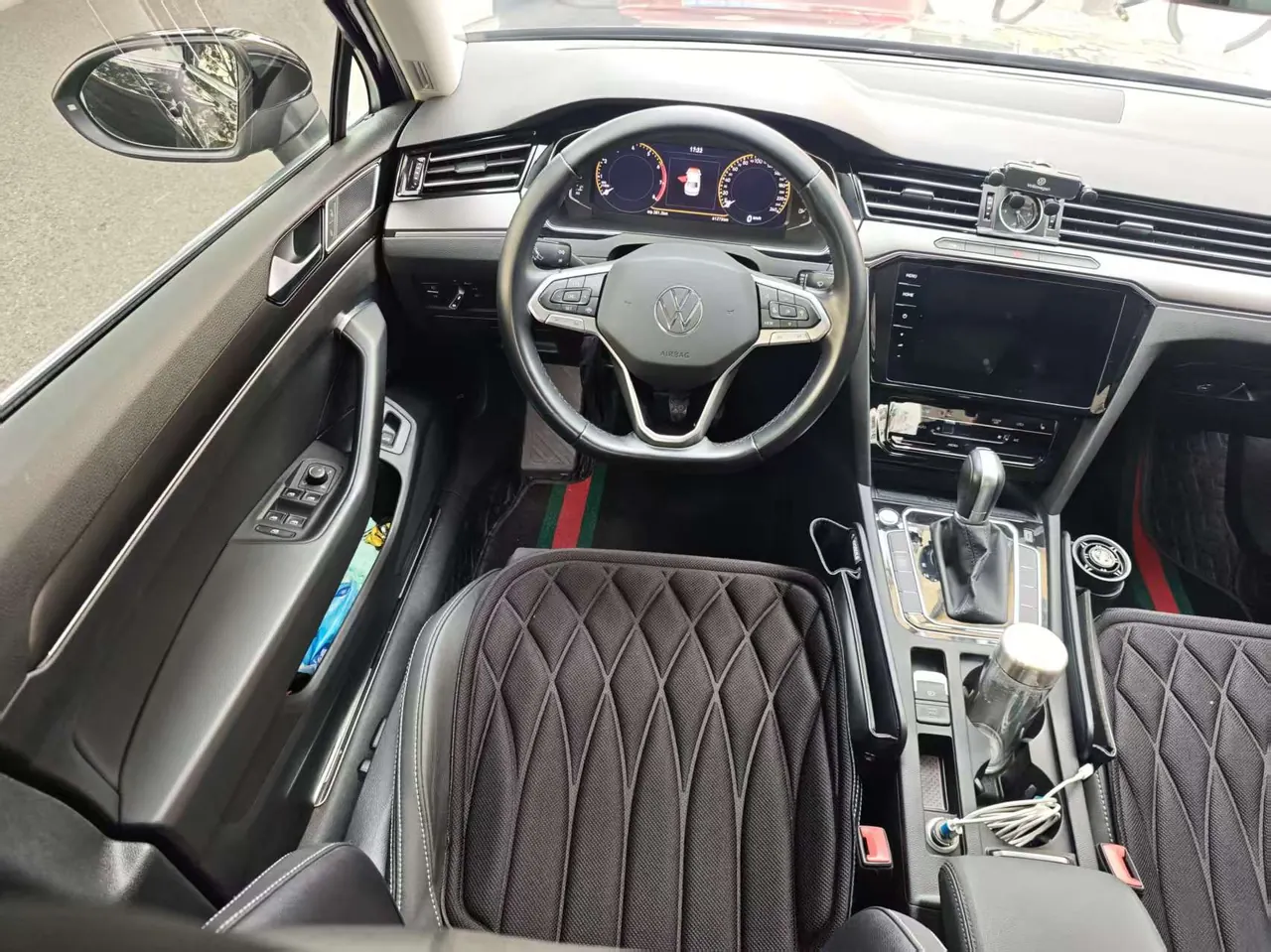 Volkswagen 2020 Magotan 2.0TSI 330TSI luxury automatic transmission 6