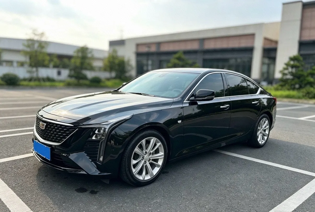 Открыть галерею: Cadillac 2024 CT5 2.0T 28T Luxury Pro Auto