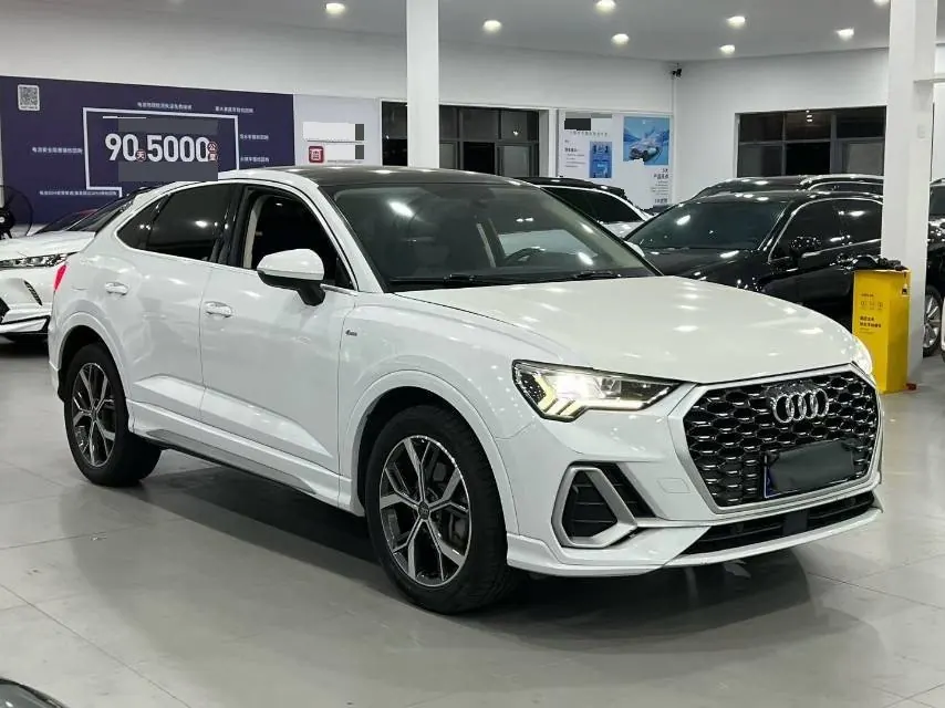 Audi 2020 Q3 Sportback 2.0TFSI 40TFSI Fashion Automatic 3