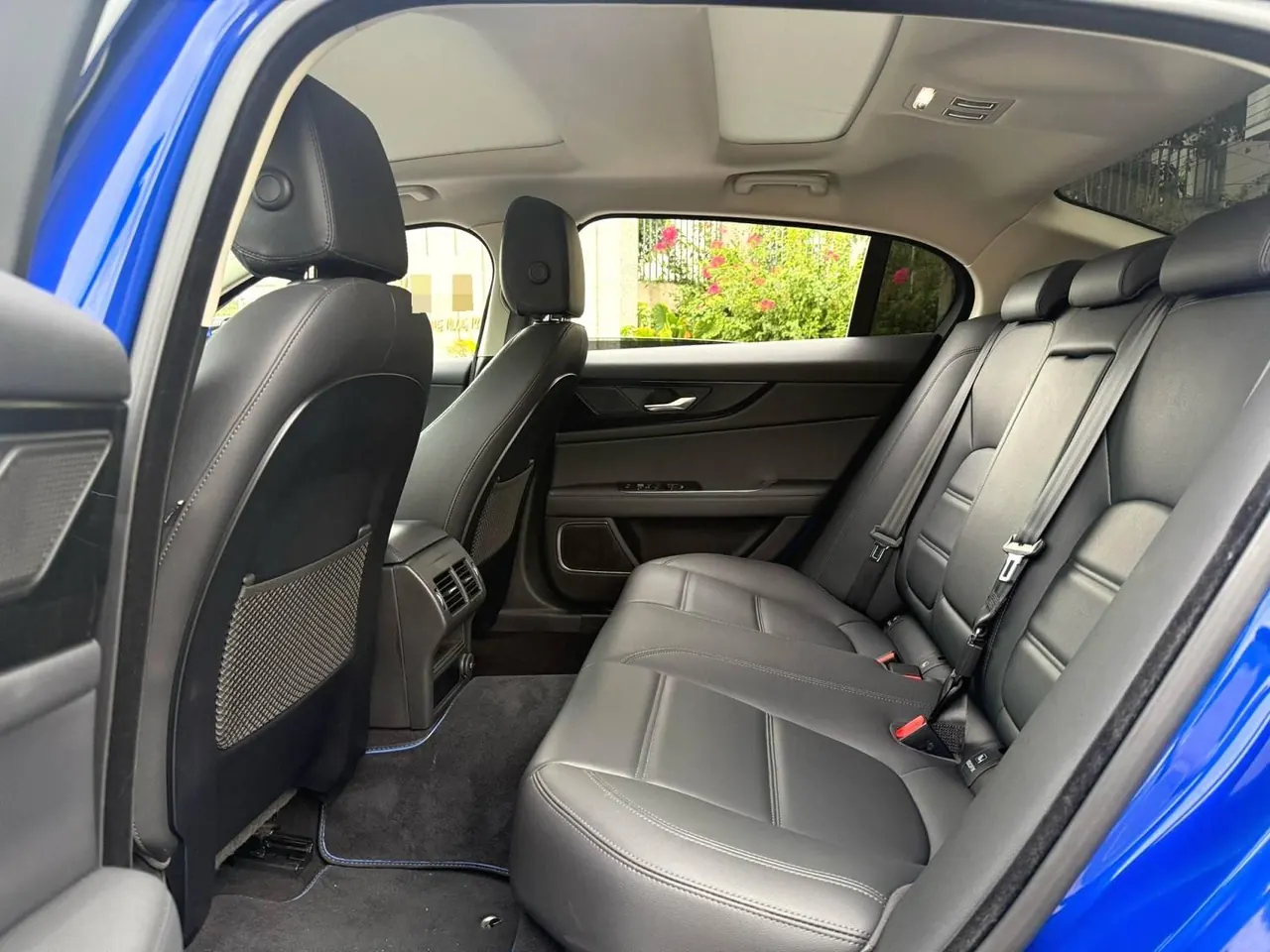 Jaguar 2020 XEL 2.0T 200PS S Enterprising and Elegant Automatic Gear 4
