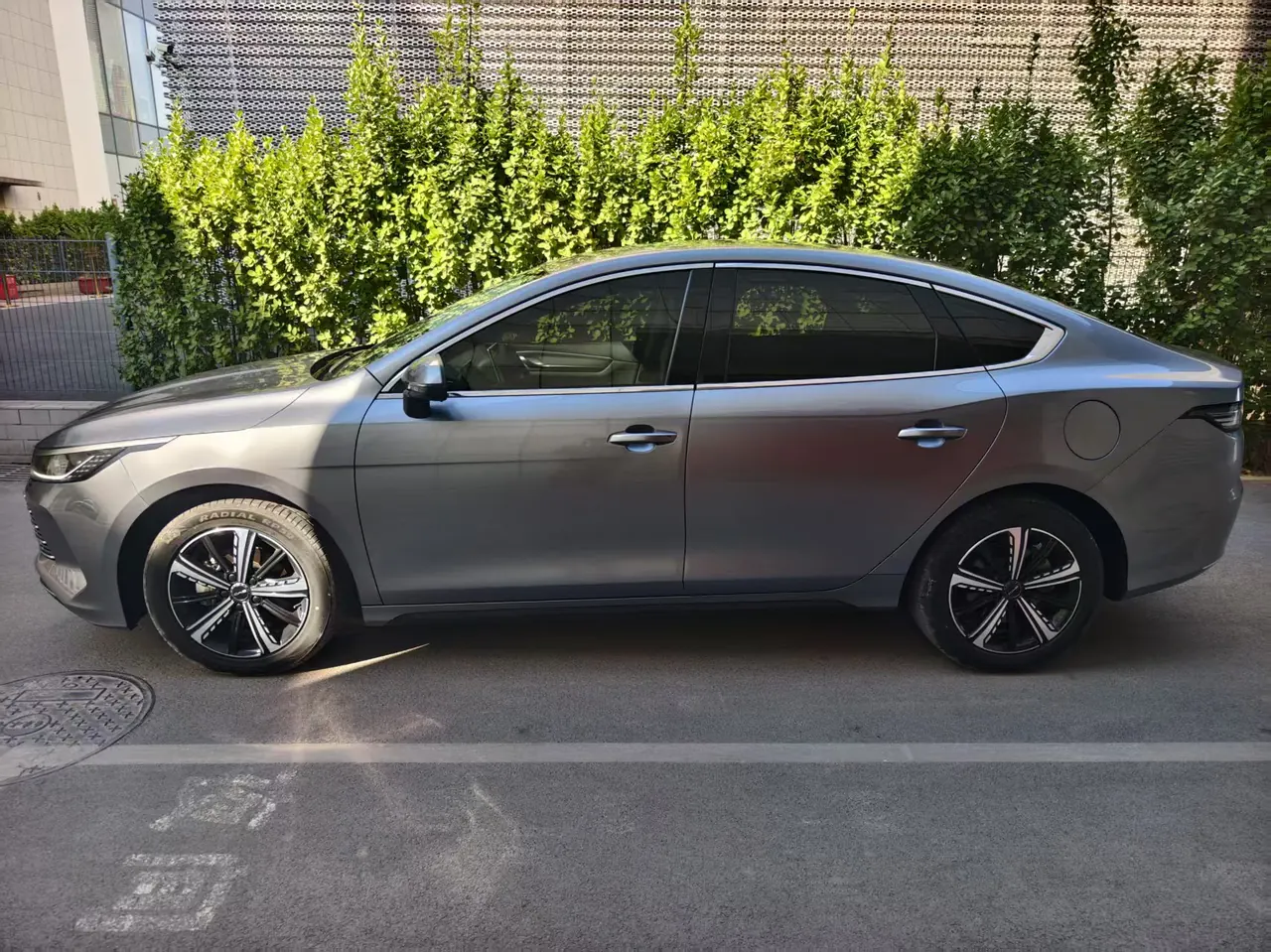 BYD 2021 Qin PLUS DM-i 1.5 stepless 120KM automatic gear 3