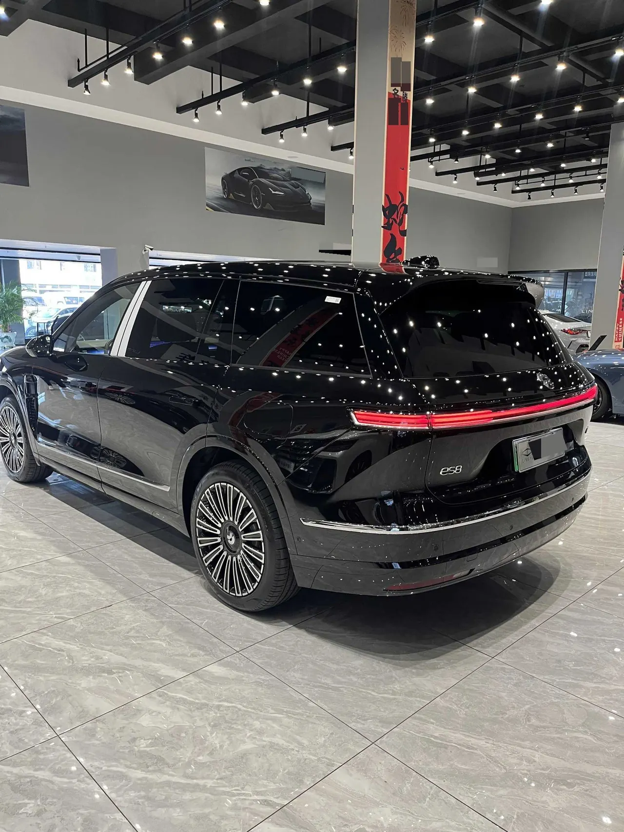 NIO 2026 ES8 6-seat executive deluxe automatic gear 4