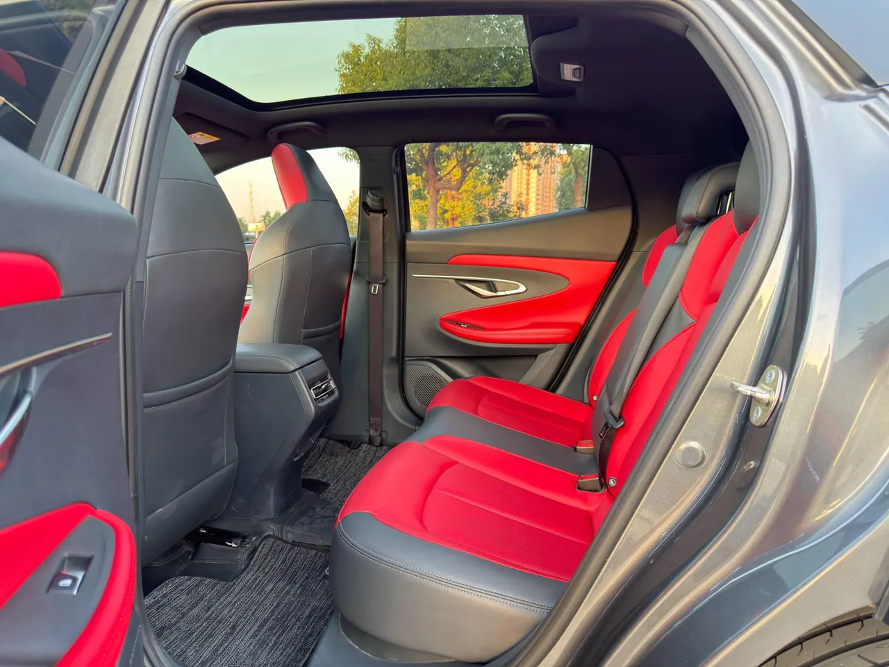 ChangAn 2020 UNI-T 1.5T honorable automatic gear 8
