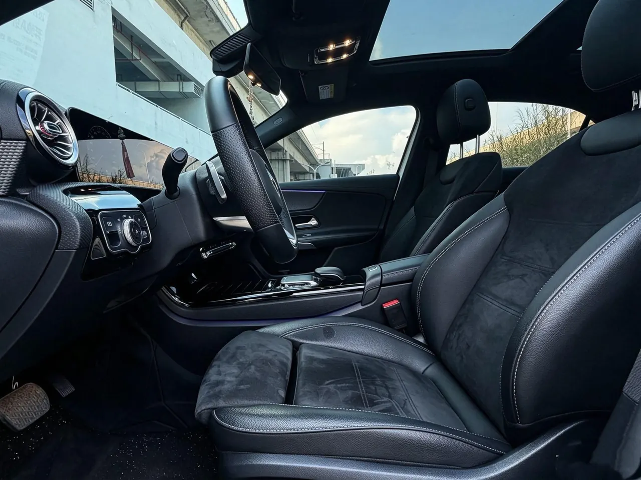 Mercedes Benz Class A 2020 A 200 L 1.3T Fashion (Modified) Automatic Gear 4