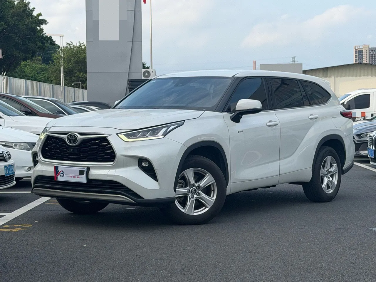 Открыть галерею: Toyota 2023 Highlander Dual Engine 2.5 Stepless Intelligent Electric Hybrid Two-Drive Elite Edition 5-seat Automatic Transmission