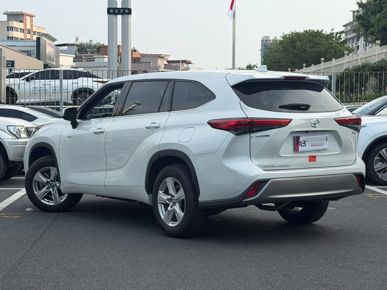 Toyota 2023 Highlander Dual Engine 2.5 Stepless Intelligent Electric Hybrid Two-Drive Elite Edition 5-seat Automatic Transmission 3