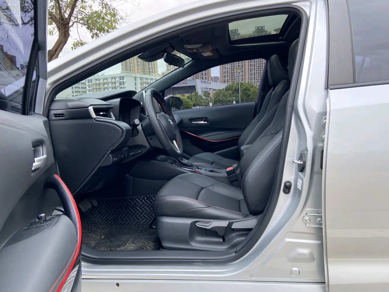 Toyota 2021 Lei Ling 1.2T Stepless 185T Sports Edition Automatic Gear 7