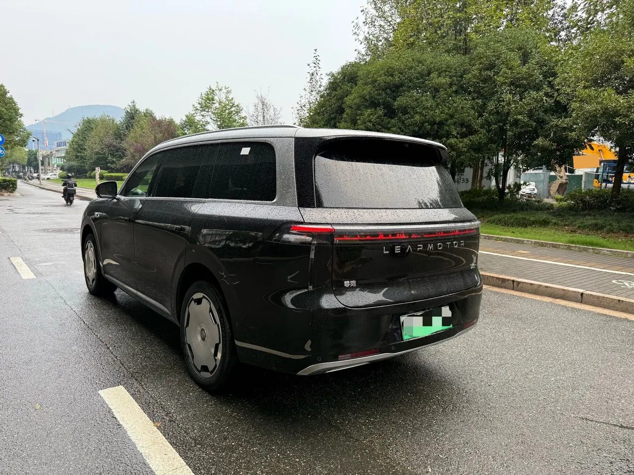Leapmotor 2026 D 19 500 Zhizun Edition 6-seat Automatic Gear 2