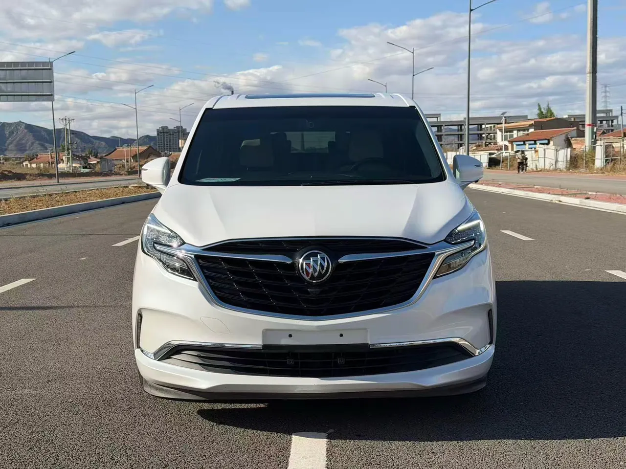 Buick 2021 GL8 ES Lu Zun 2.0T 653T Comfortable Automatic Gear 2