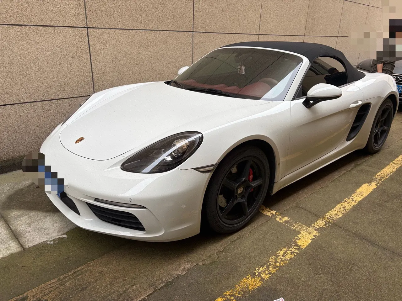 Open image lightbox: Porsche 718 (Imported) 2020 718 Boxer 2.0T Automatic
