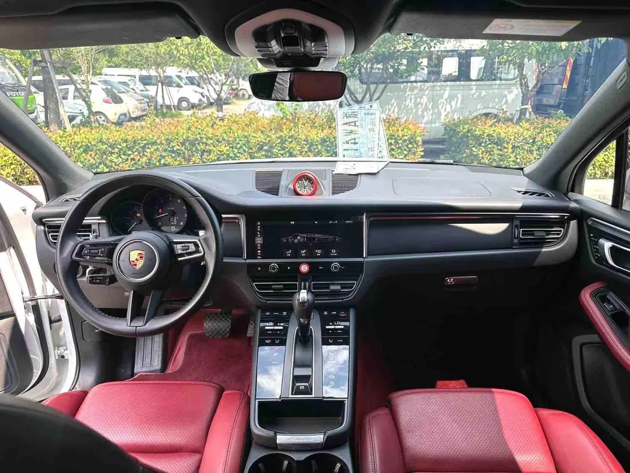 Porsche Macan (Imported) 2023 Macan 2.0T Automatic Gear 5