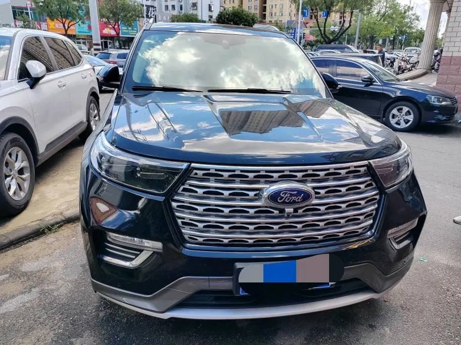 Ford 2020 Explorer 2.3T EcoBoost 285 Four-wheel Drive Titanium Edition 7-seat Automatic Gear 2