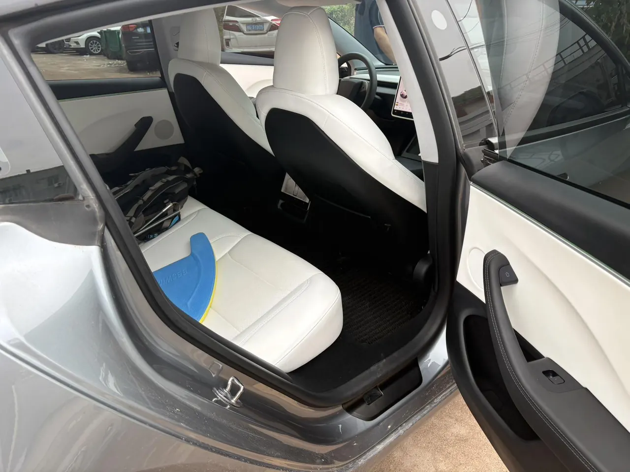 Tesla 2023 Model 3 Rejuvenation Edition Rear Wheel Drive Automatic Transmission 3