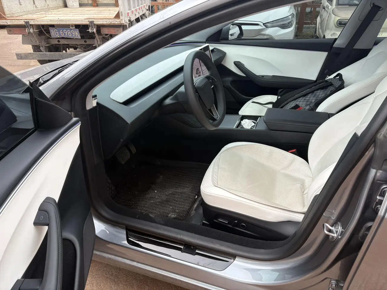 Tesla 2023 Model 3 Rejuvenation Edition Rear Wheel Drive Automatic Transmission 5