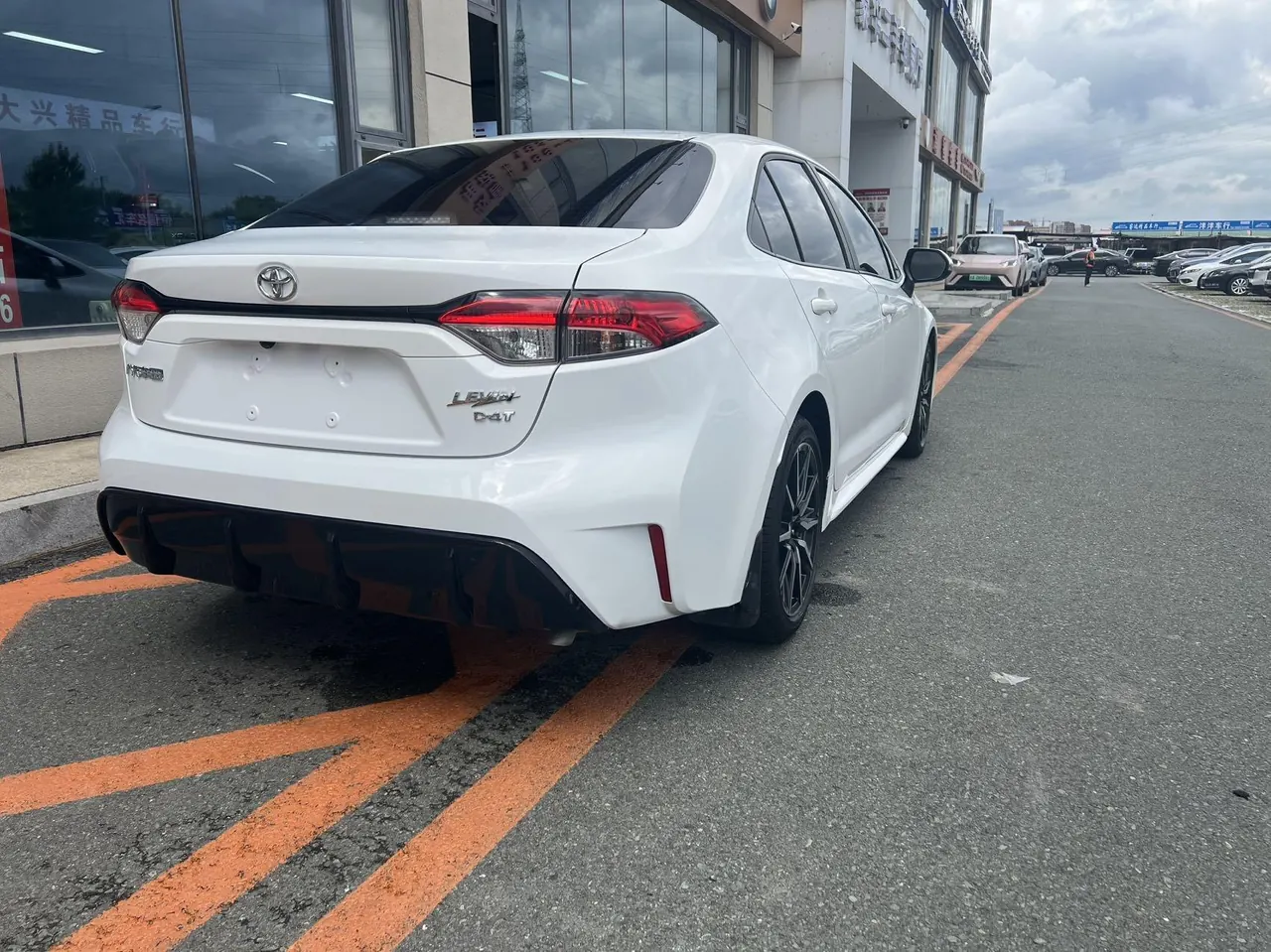Toyota 2023 Lei Ling 1.2T Stepless 185T Sports Edition Automatic Gear 5
