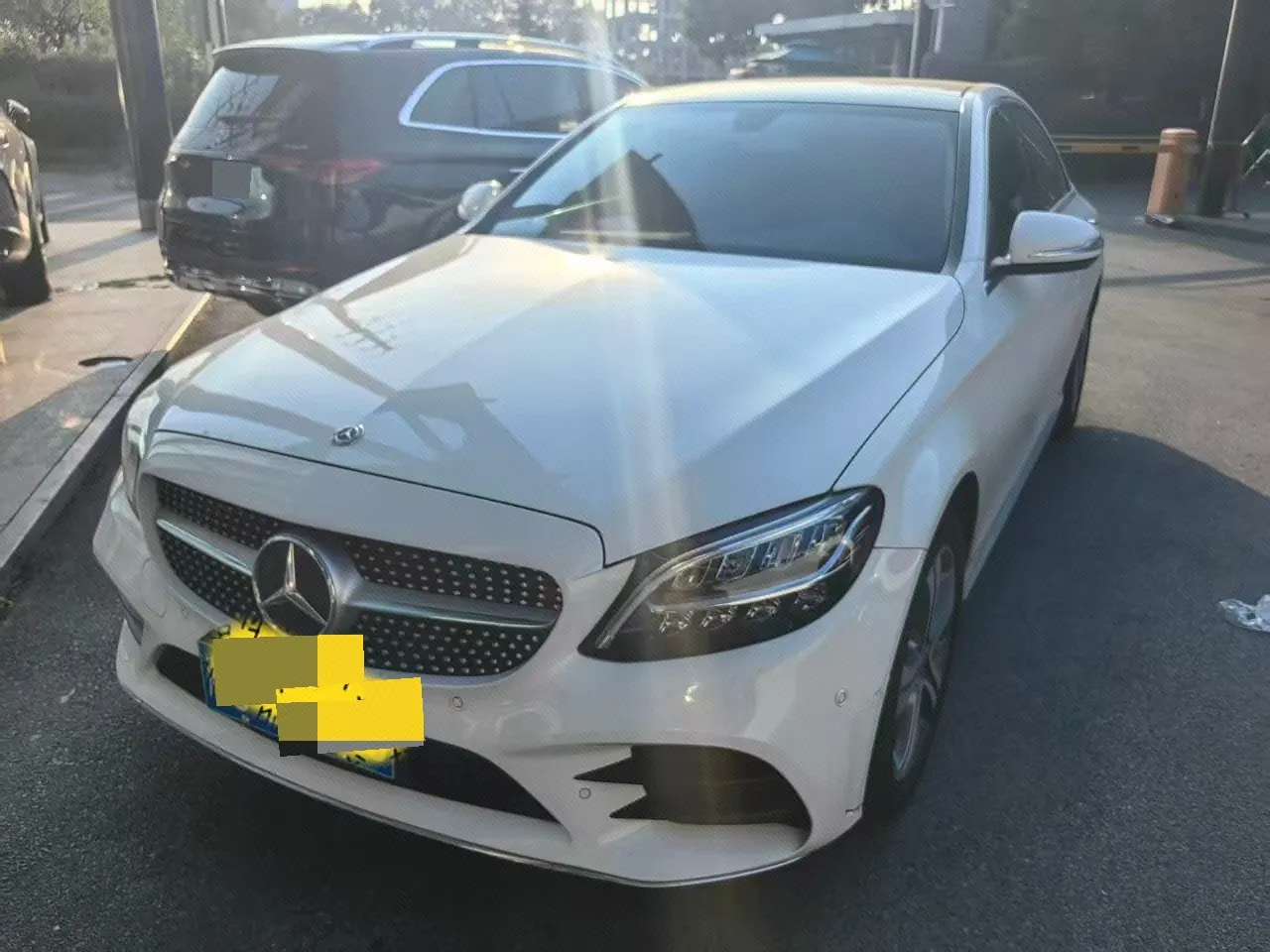 Открыть галерею: Mercedes Benz Class C 2020 C 260 L 48V 1.5T Sports Edition Automatic Gear
