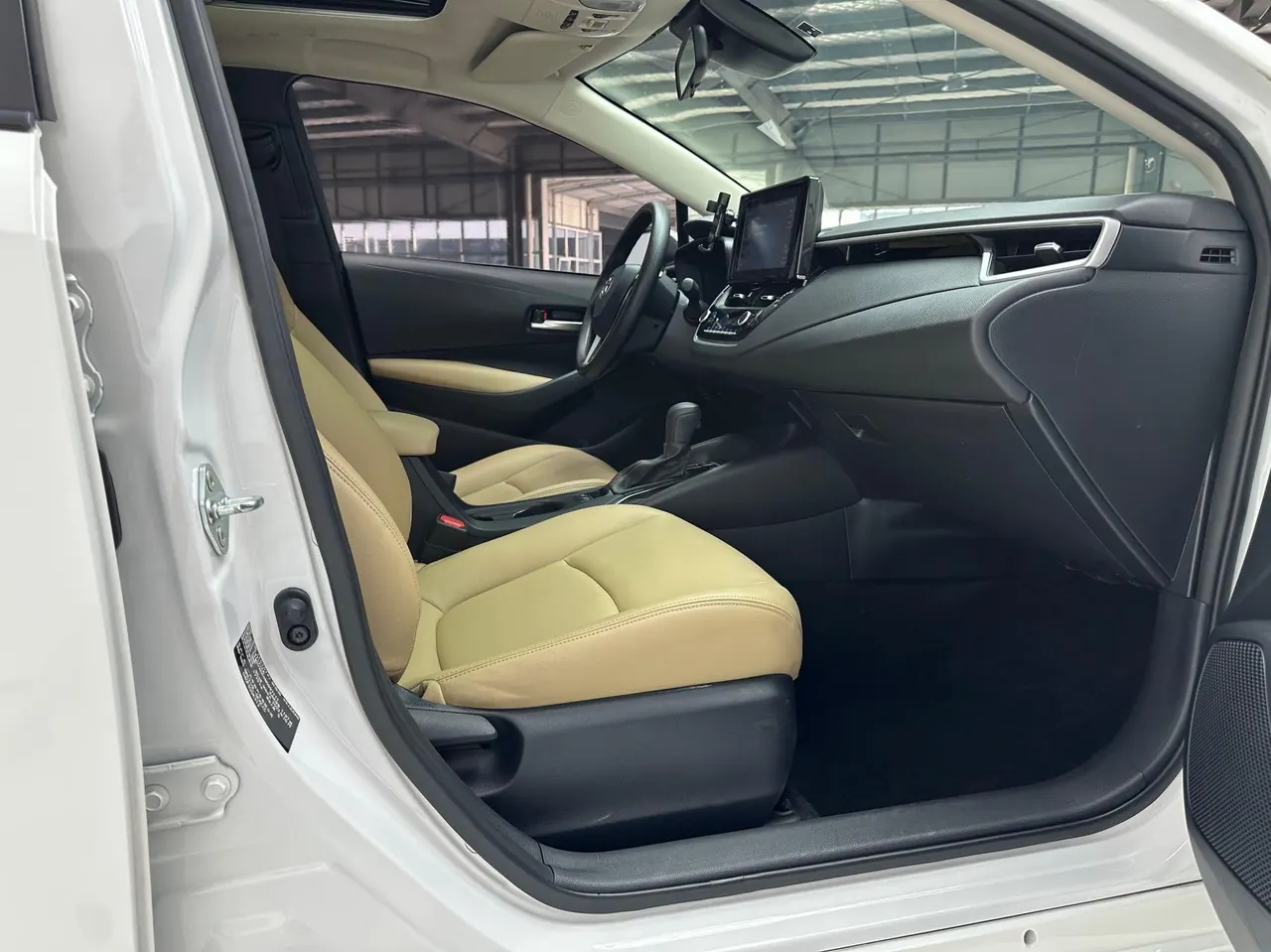 Toyota 2021 corolla 1.2T stepless elite PLUS version of automatic gear 13