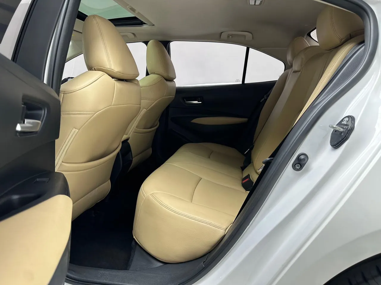 Toyota 2021 corolla 1.2T stepless elite PLUS version of automatic gear 7