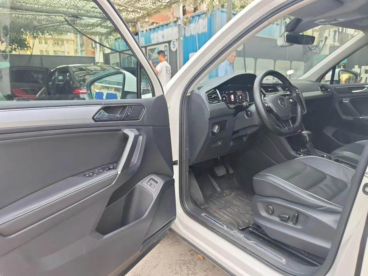Volkswagen Tiguan L New Energy 2021 Tiguan L PHEV 1.4T 430 Flagship Automatic Gear 4