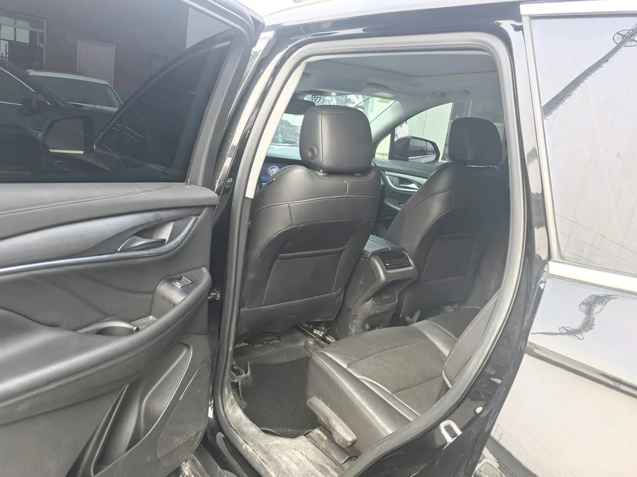 Buick 2020 Angke Flag 2.0T 28T Two-Drive Honorable Automatic Gear 5